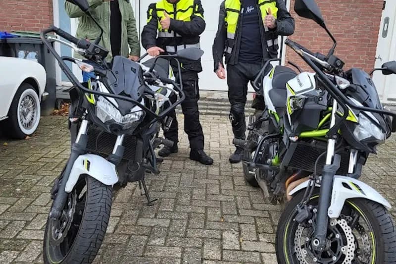 Easy Rijopleidingen - Dordrecht