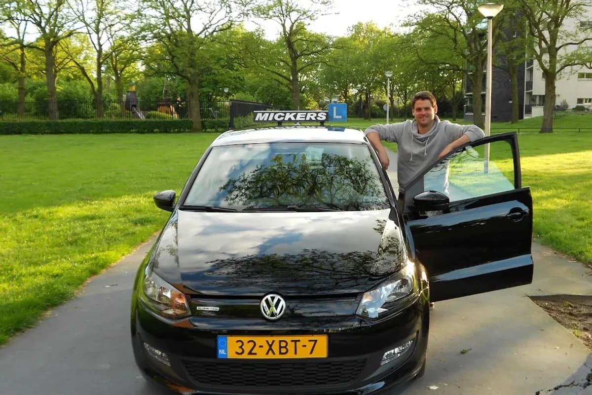 Mickers Rijopleidingen