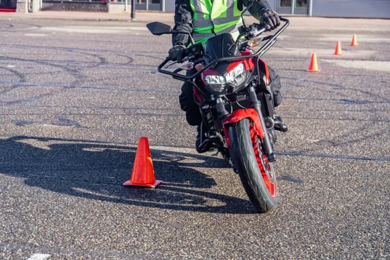 Motorrijschool Vakkers