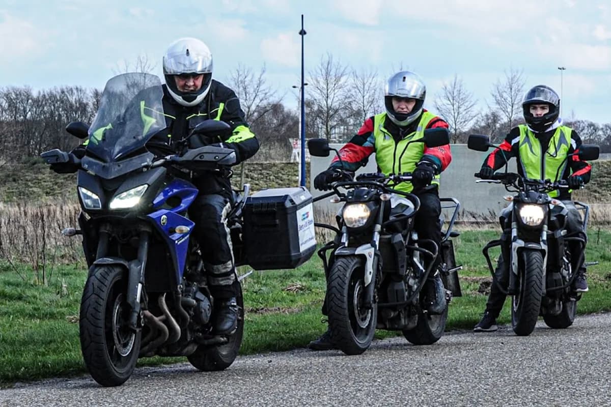 Auto en Motor Rijschool Bert van den Hoek - Amersfoort