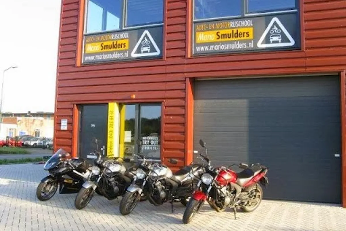 Auto- en Motorrijschool Mario Smulders - Geldrop