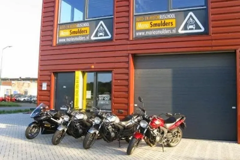 Auto- en Motorrijschool Mario Smulders - Geldrop