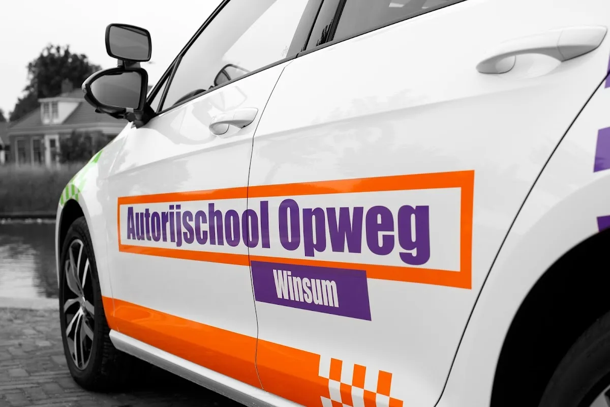 Auto- en Motorrijschool Opweg Winsum