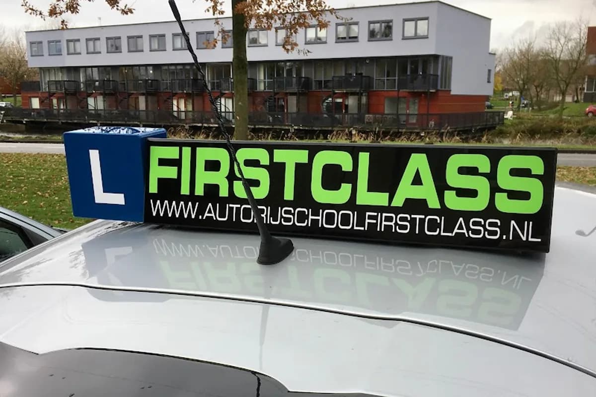 Autorijschool Firstclass - Amersfoort