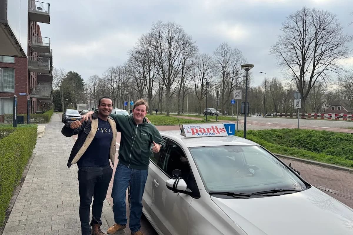 Autorijschool Parijs - Leiden