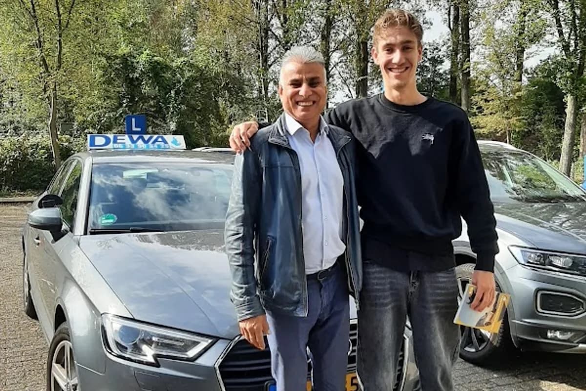 Dewa Rijschool - Vlaardingen