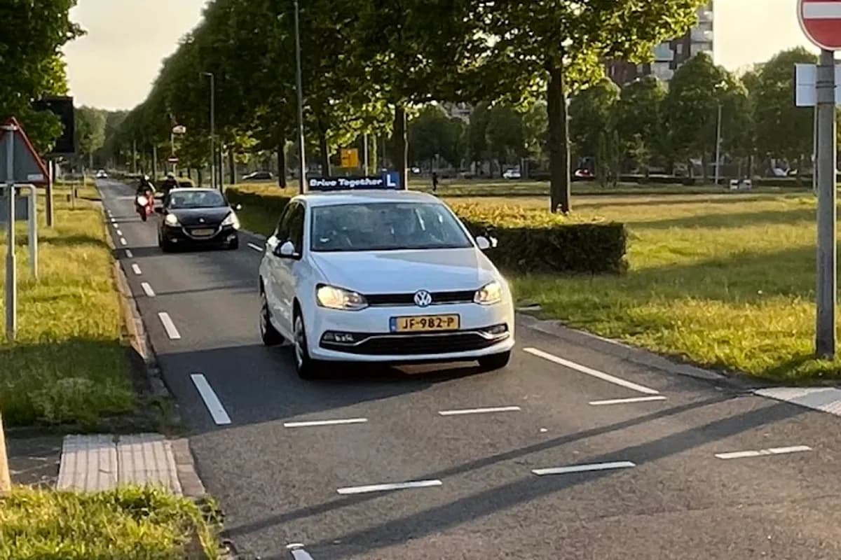 Drive Together Rijschool - Zoetermeer