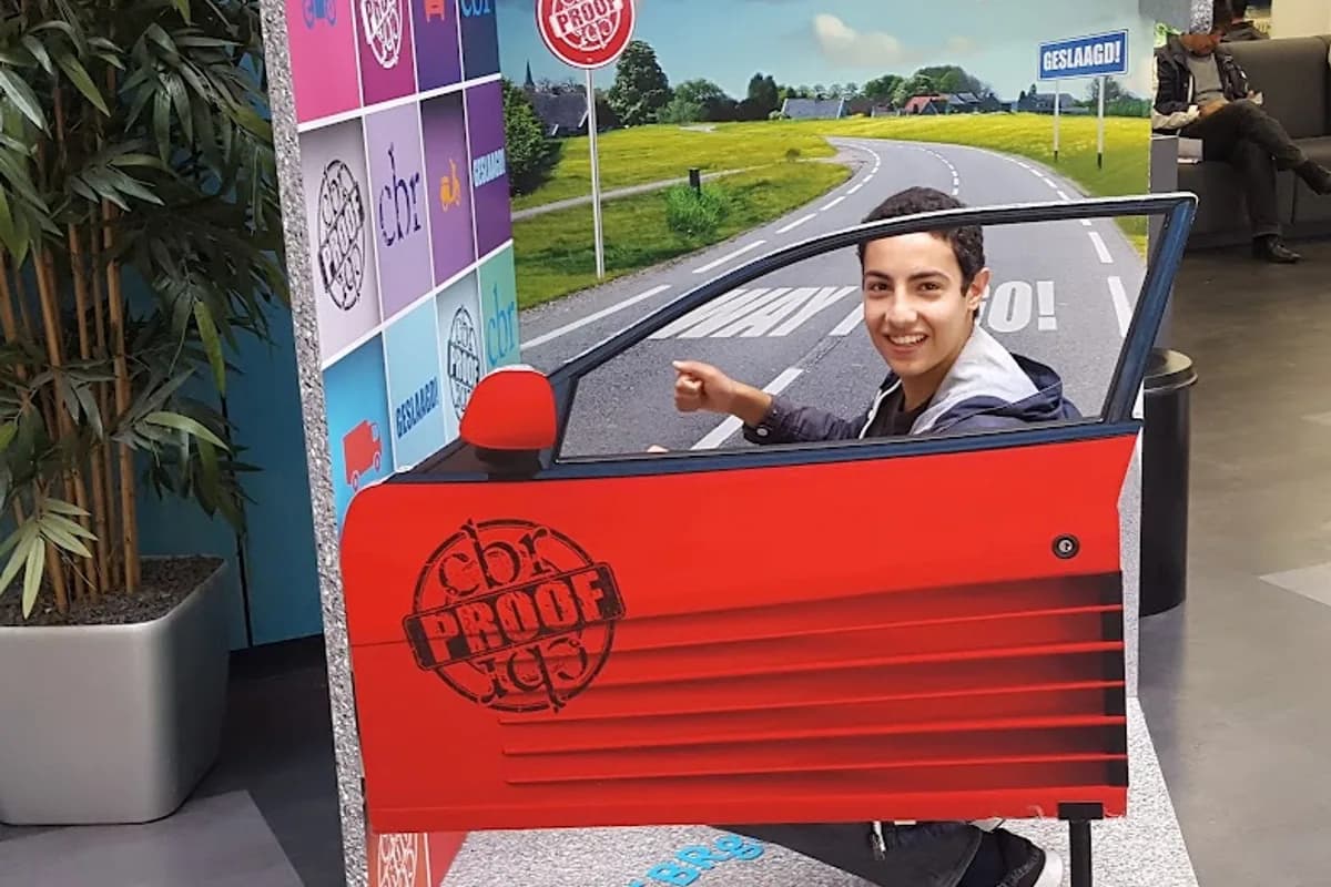 English Driving School Amsterdam/Dutch Driving Lessons