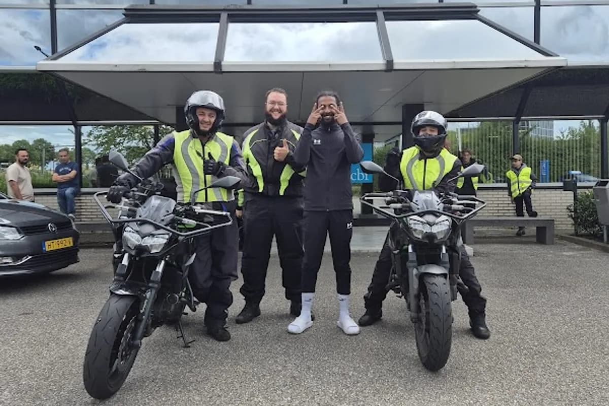 Gegarandeerd Geslaagd - Motorrijschool Zoetermeer