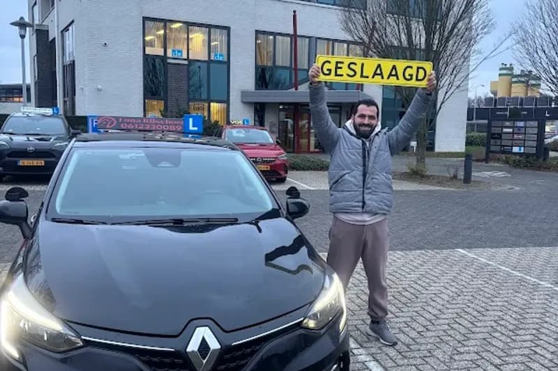Lona Rijschool - Venlo