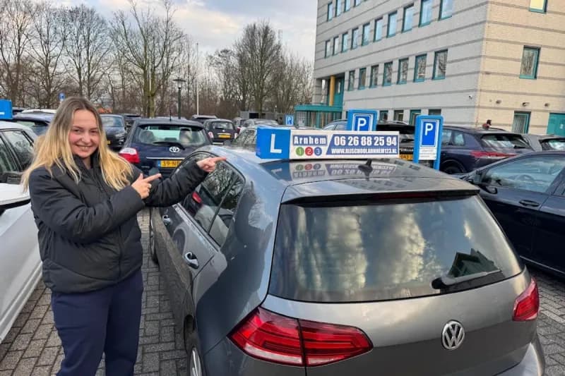 Rijschool Arnhem 123 - Arnhem