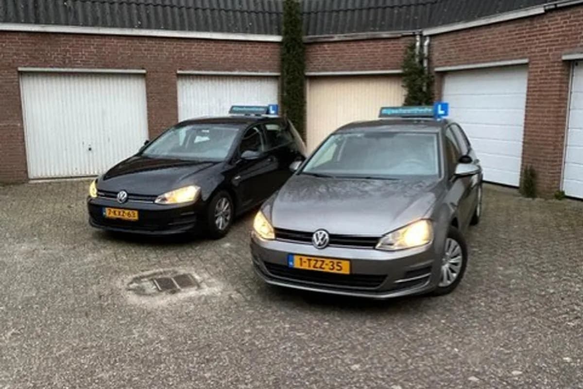 Rijschool Dado - Hoofddorp