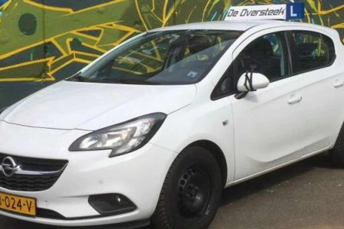 Rijschool De Oversteek