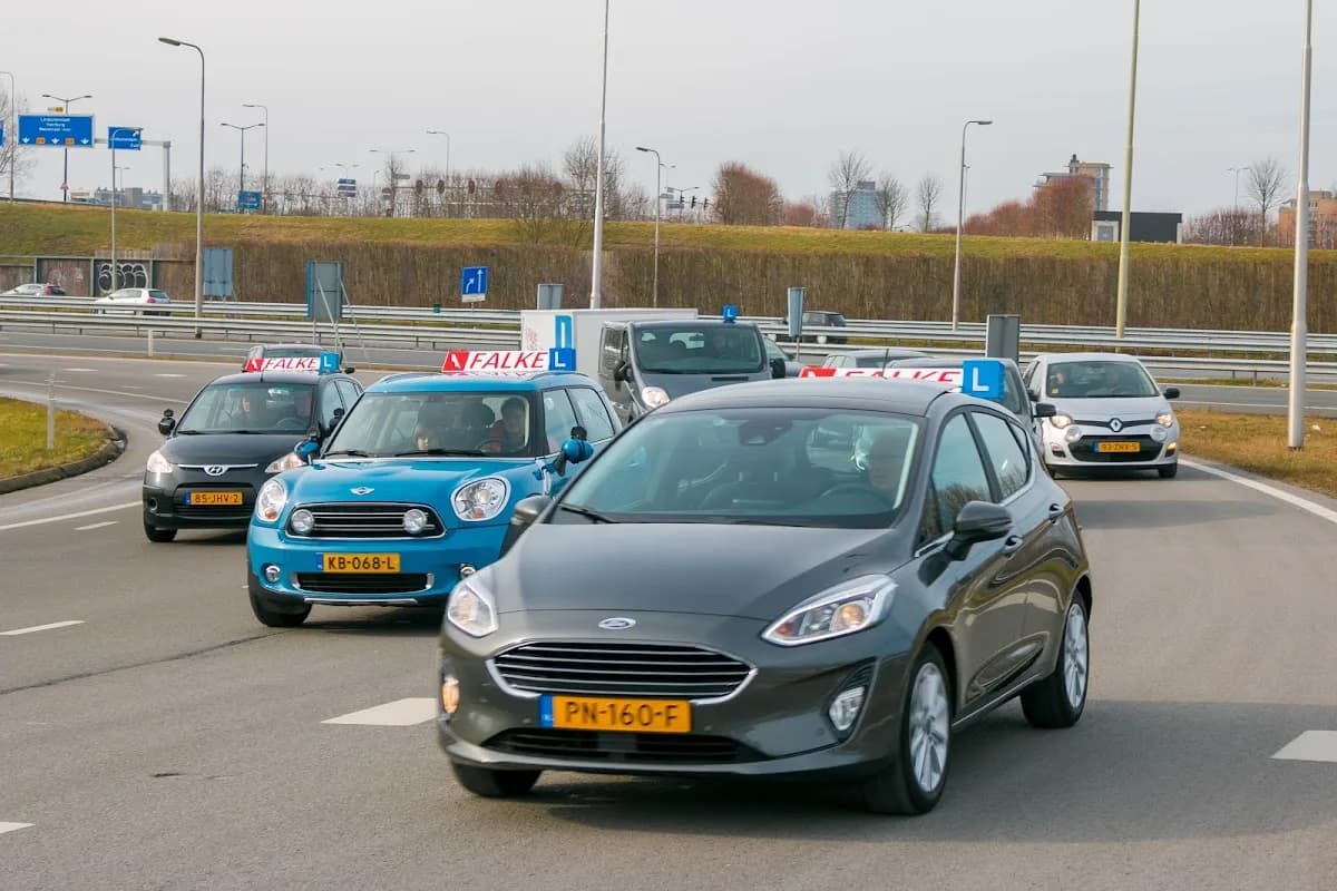 Rijschool DE VALK - Rijswijk