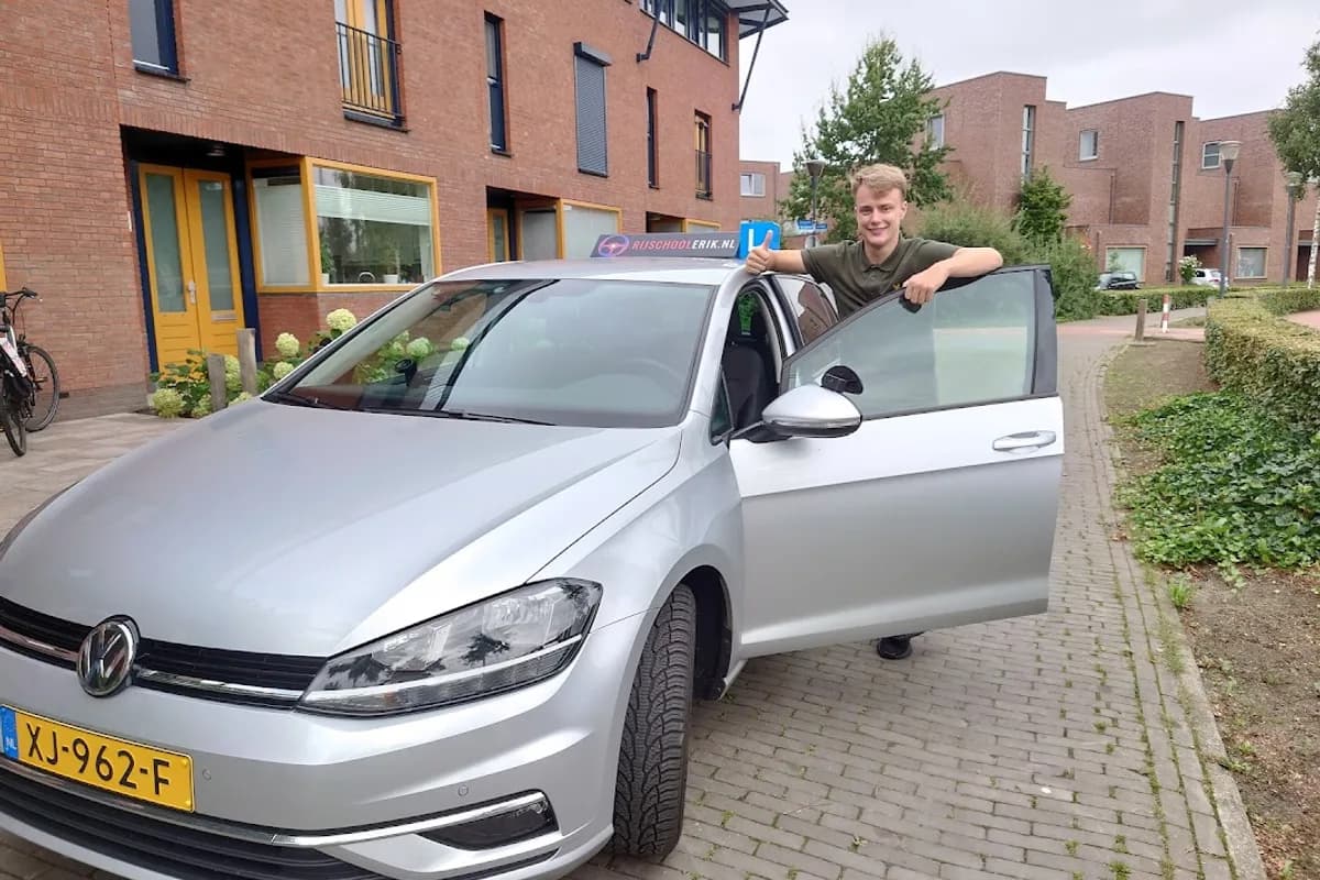 Rijschool Erik Eindhoven