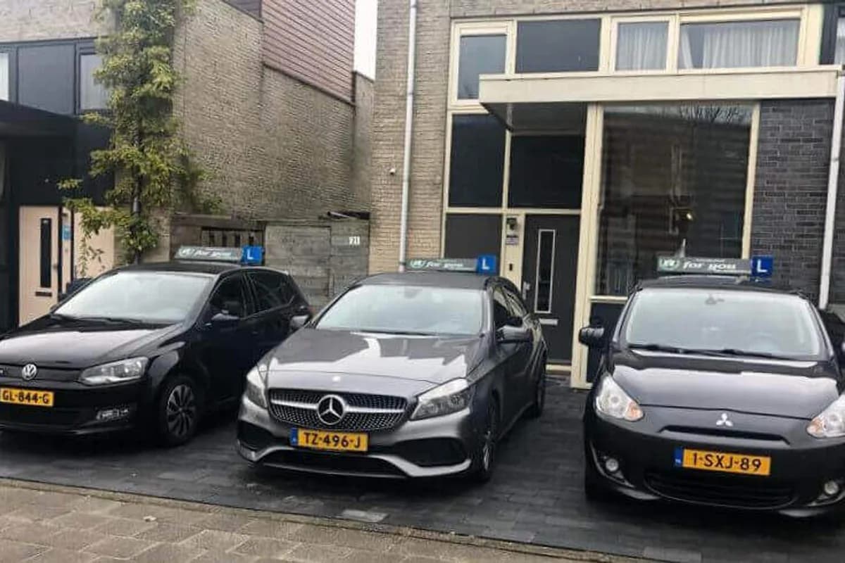 Rijschool For You - Heerhugowaard
