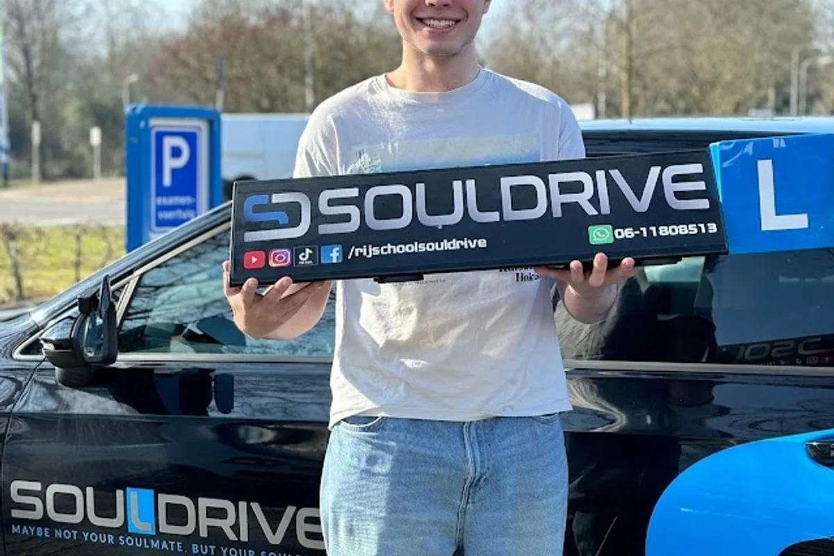 Rijschool Tilburg Souldrive - Auto, Motor, Scooter & Aanhanger