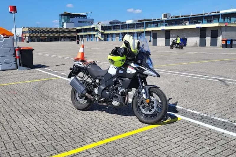 Rijschool "Van Meggelen"