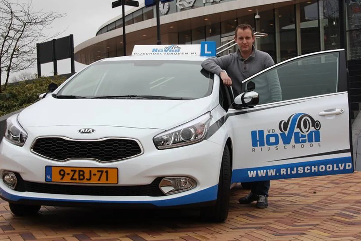 Rijschool vd Hoven - Helmond