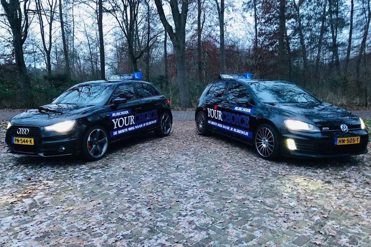 Rijschool Your Choice