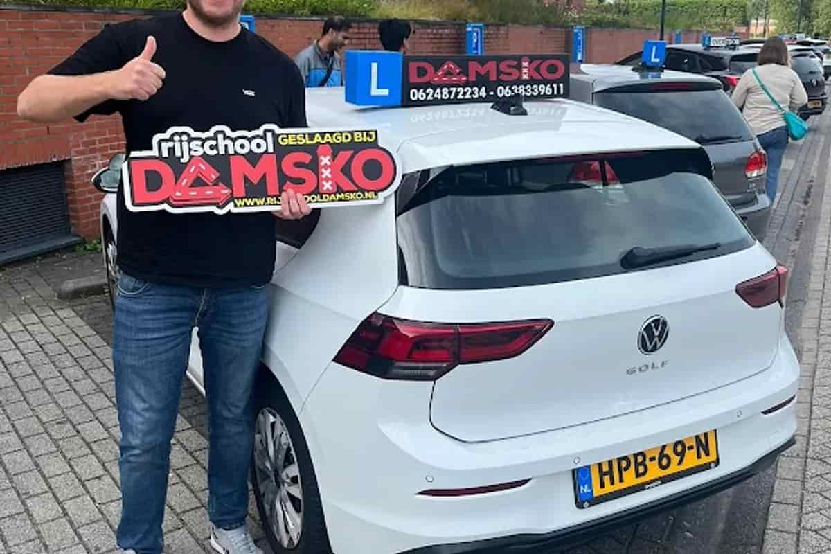 Rijschooldamsko