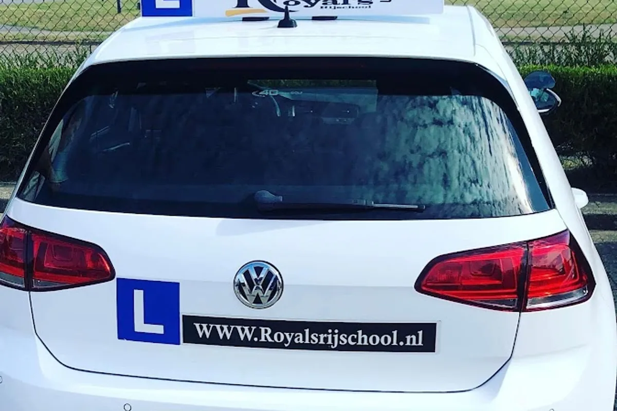 Royal's rijschool - Heerhugowaard