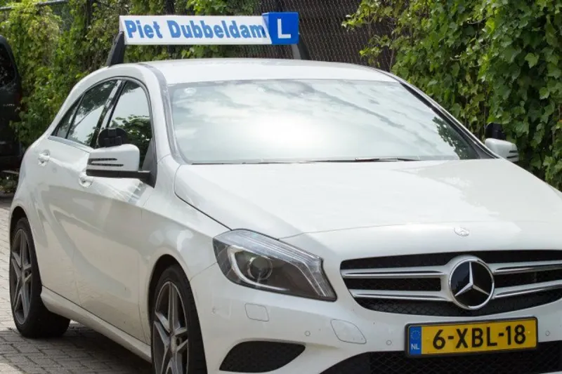 VERKEERSSCHOOL PIET DUBBELDAM B.V. - Barendrecht